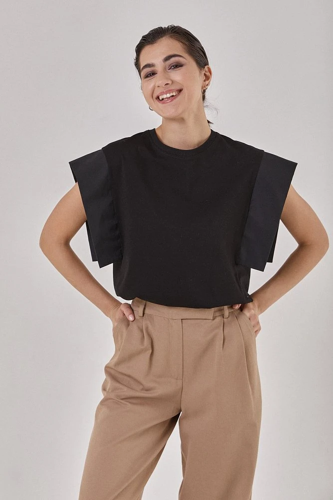 Футболка с квадратными рукавами