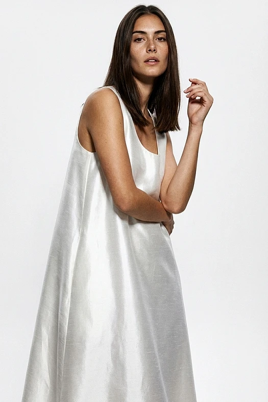 Платье миди О-силуэта (Вискоза шиммер арт.1784 Белый 68% вискоза, 32% п/э; Размер: S)