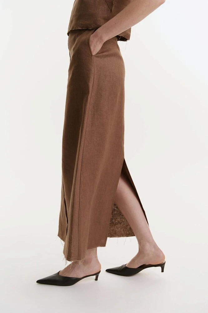 Юбка макси изо льна с необработанным краем