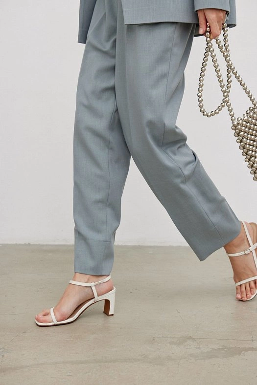 Босоножки из кожи с тиснением (100% натуральная кожа Белый; Размер: 36)