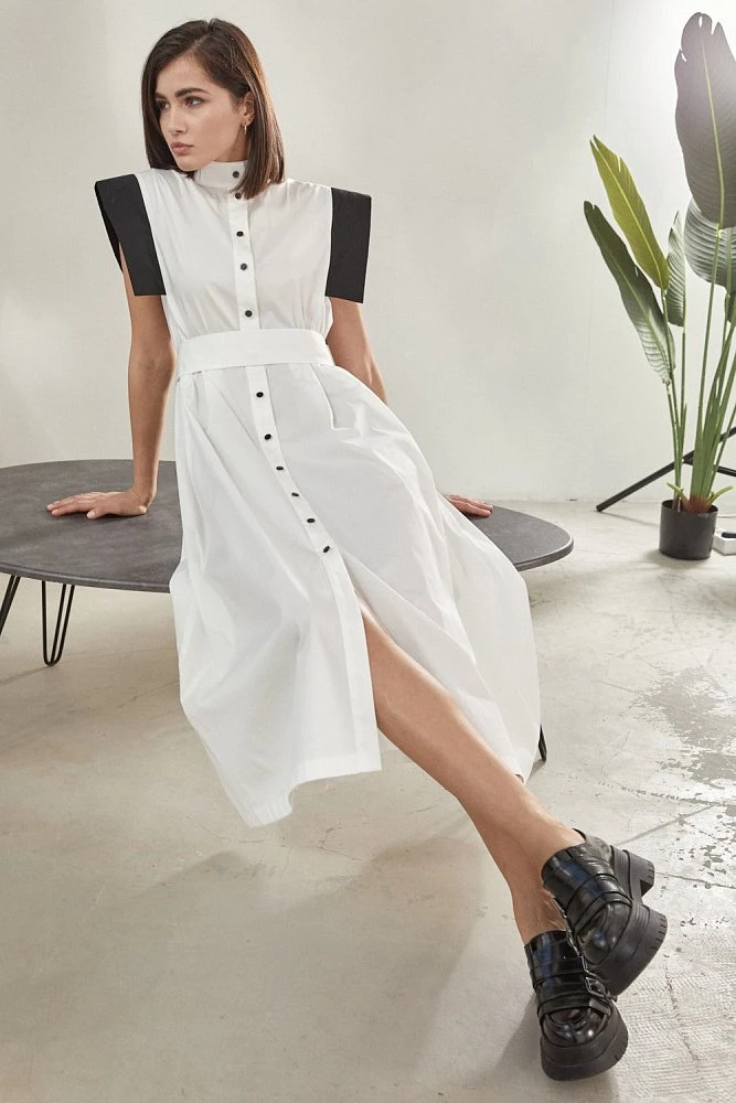 Платье с квадратными рукавами