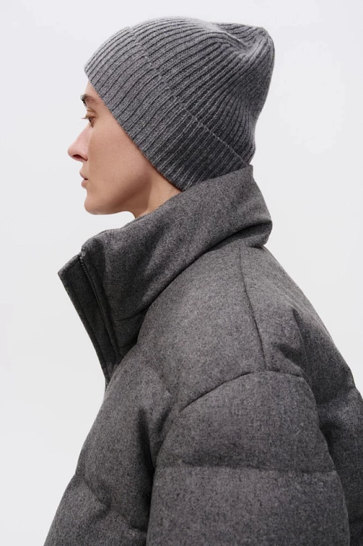 Шапка с отворотом (90% шерсть, 10% кашемир Темно-серый; Размер: One size)