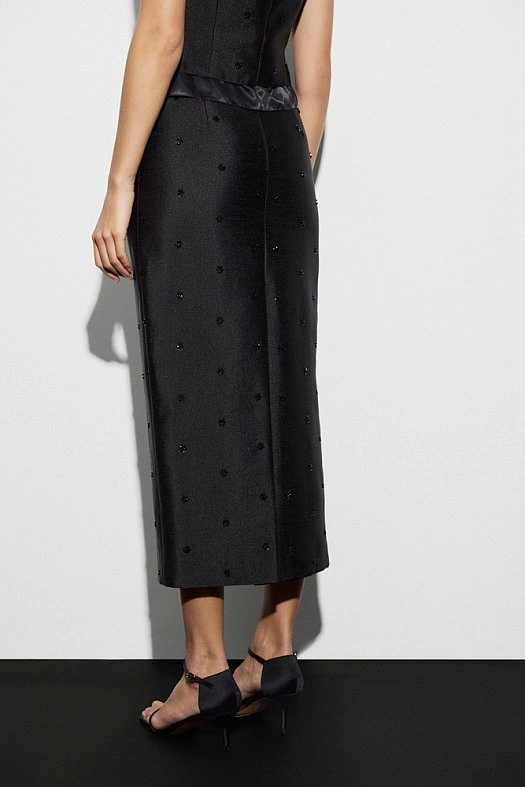 Юбка миди с вышивкой бисером (Вискоза шиммер вышивка цветы арт.1977 Черный 66% вискоза, 34% п/э; Размер: L)