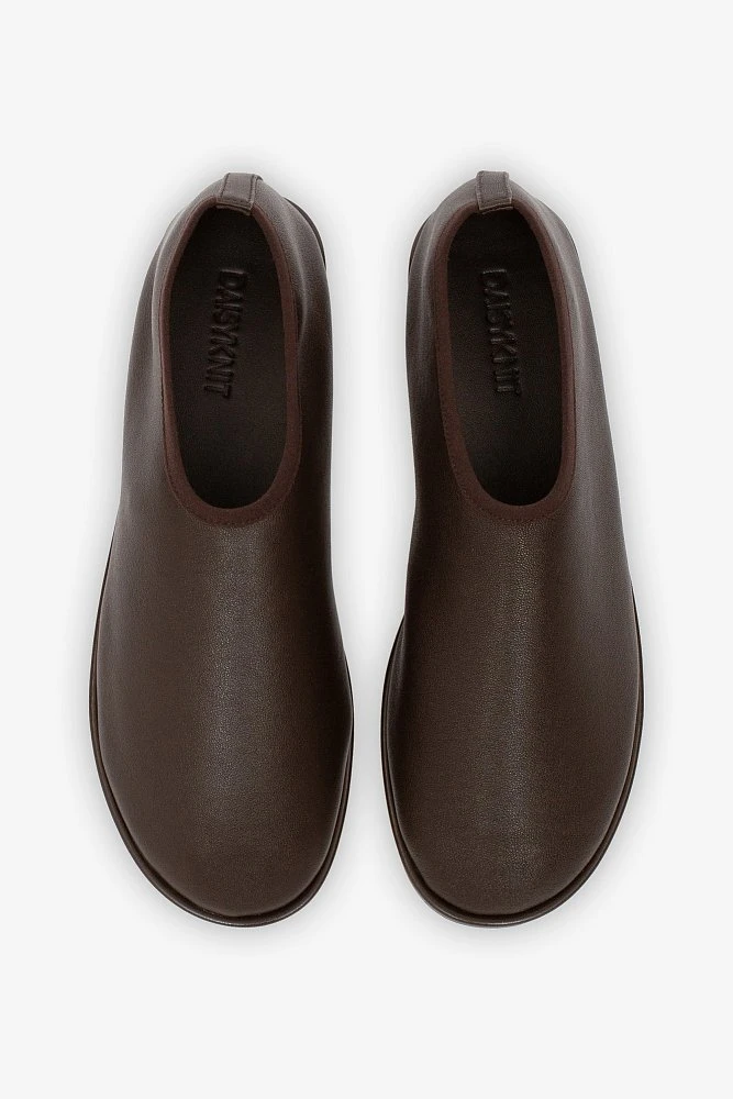 Туфли из мягкой кожи на плоской подошве