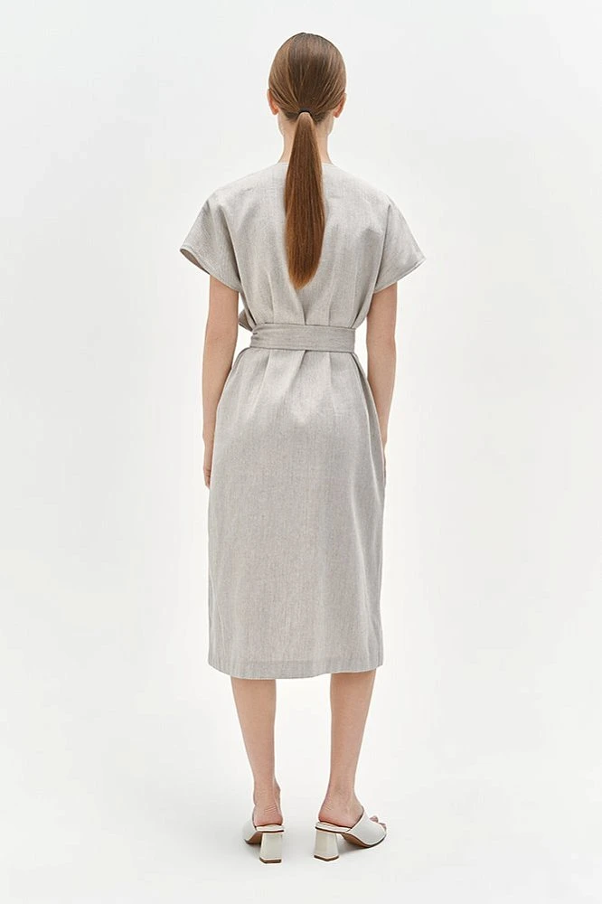 Платье на кнопках с поясом