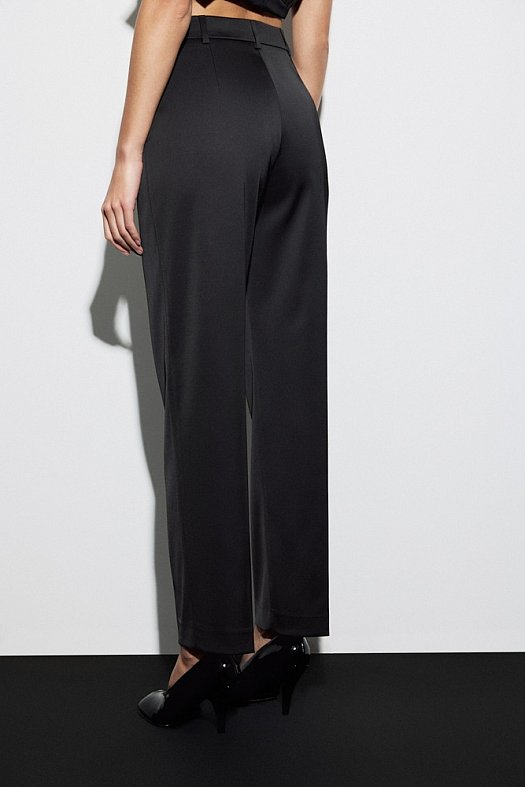 Брюки зауженные из костюмного атласа (Вискоза сатин арт.1970 Черный 17% вискоза, 80% п/э, 3% эластан; Размер: L)