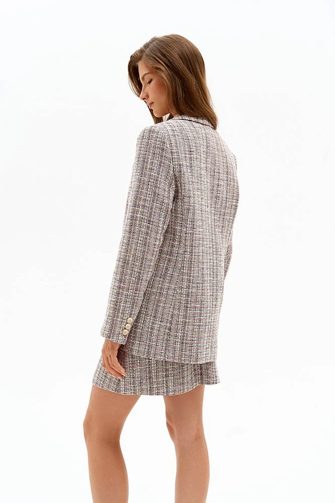 Жакет с закругленными лацканами и бортом