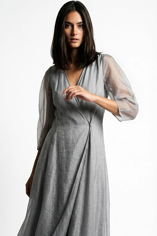 Платье миди приталенного силуэта из органзы (Тенсел прозрачный арт.1866 Серый 50% тенсел, 50% нейлон; Размер: S)