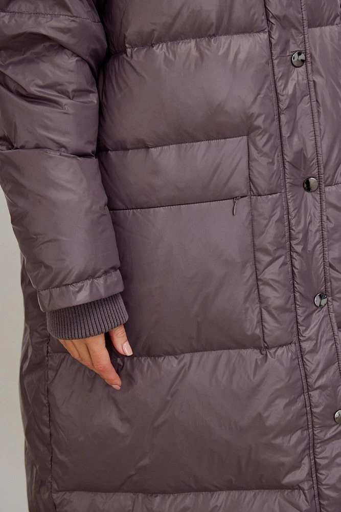 Пуховик с трикотажными деталями