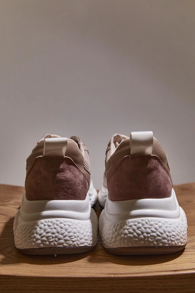 Кроссовки с комбинированной кожей