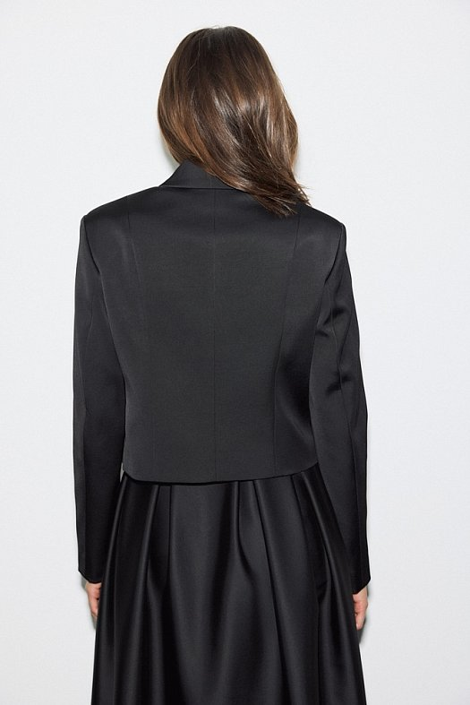 Жакет укороченный из костюмного атласа (Вискоза сатин арт.1970 Черный 17% вискоза, 80% п/э, 3% эластан; Размер: L)