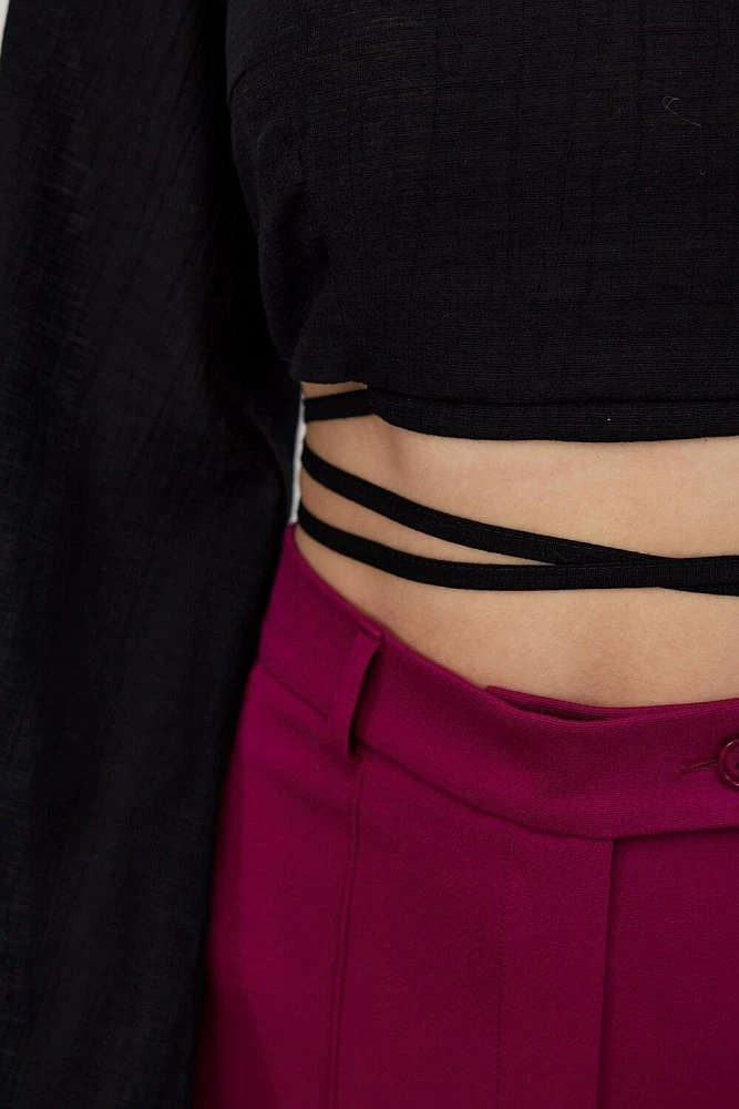 Блуза укороченная на завязках