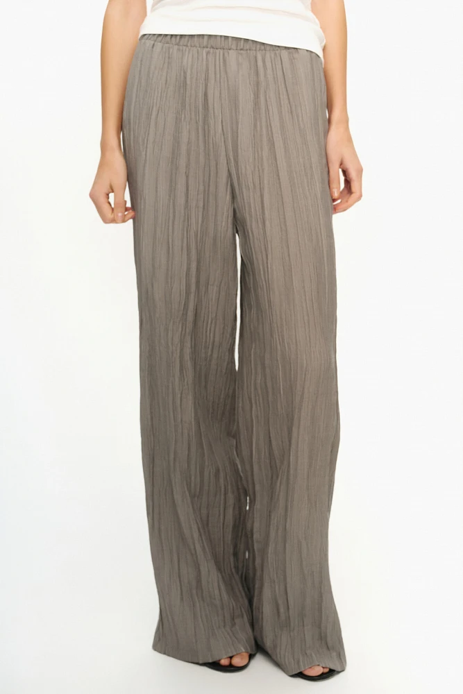 Брюки из струящейся жатой вискозы
