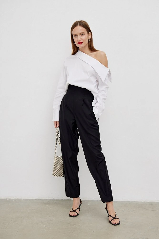 Рубашка с открытым плечом