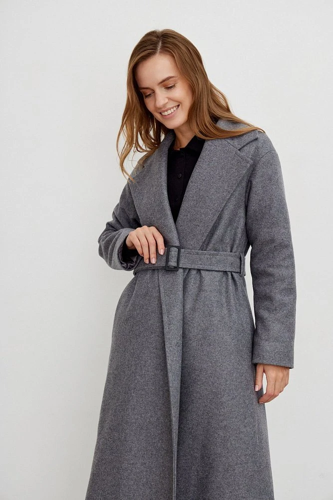 Пальто на запахе с поясом утепленное