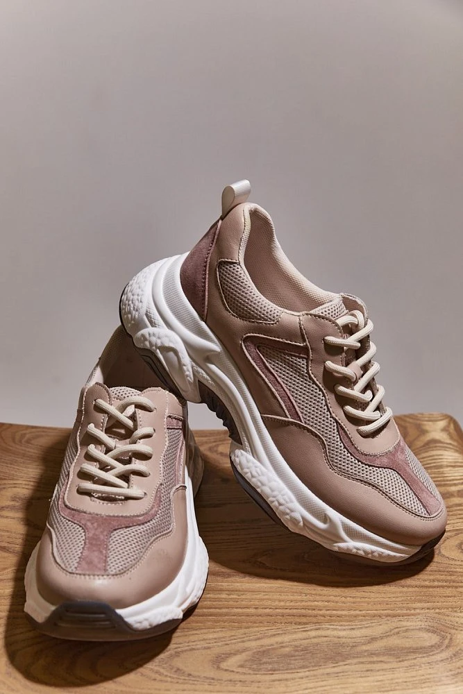 Кроссовки с комбинированной кожей