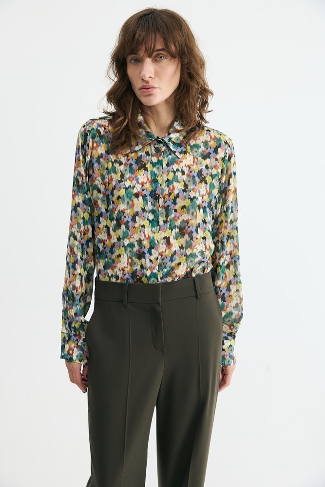 Рубашка из премиальной итальянской ткани с цветочным принтом