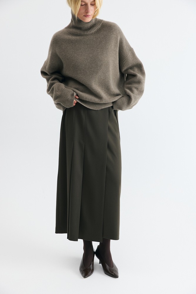 Юбка макси на запахе со складками 13890₽