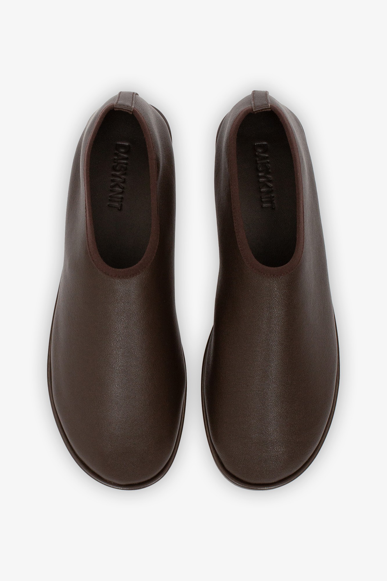 Туфли из мягкой кожи на плоской подошве 18300₽