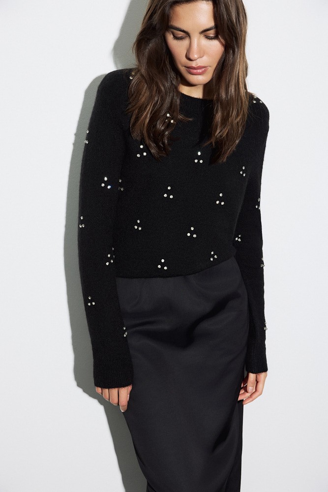 Джемпер со стразами 19890₽