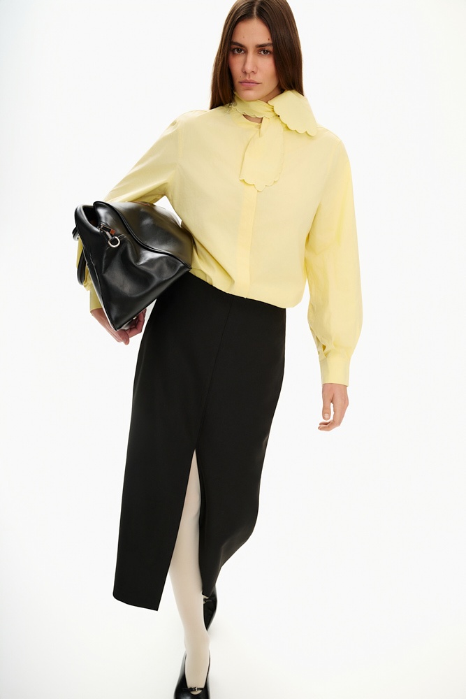 Рубашка с фестончатым воротником 11890₽