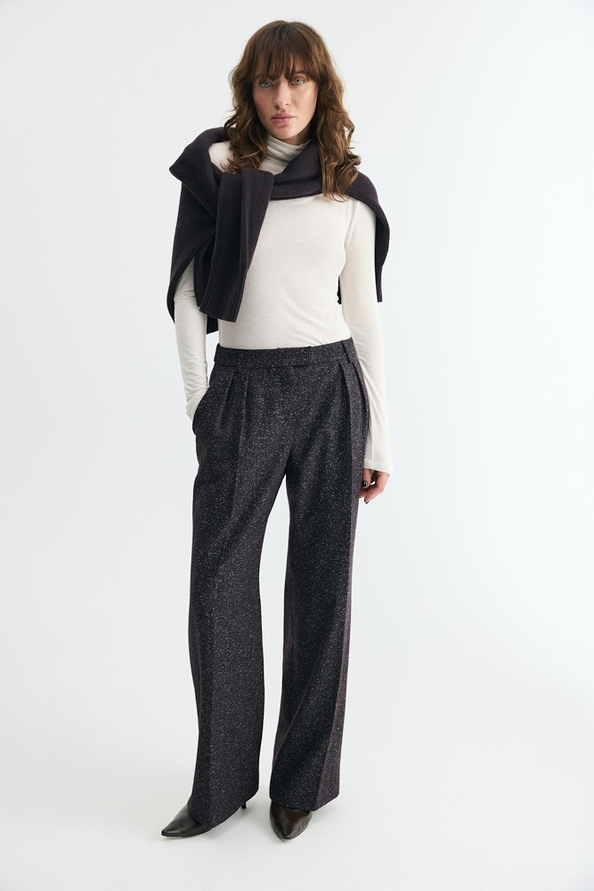 Брюки широкие из итальянской шерсти 17890₽