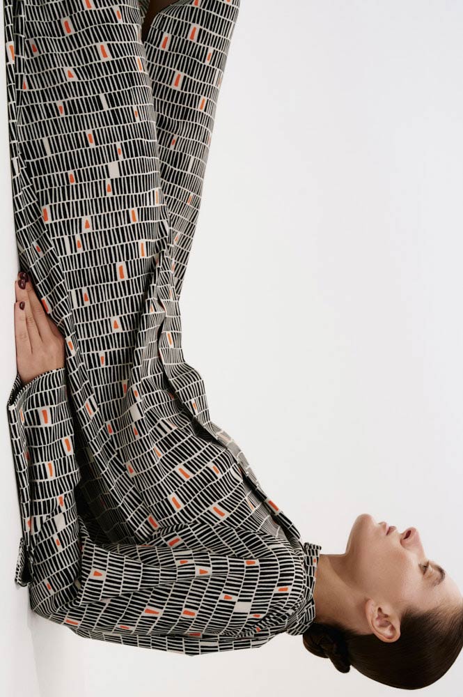 Платье миди с воротником аскот 12890₽