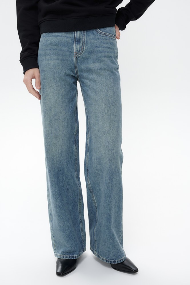 Джинсы Wide leg с винтажным эффектом Джинсы Wide leg с винтажным эффектом