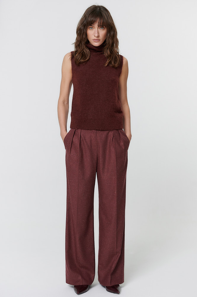 Брюки широкие из итальянской шерсти с шелком 13890₽