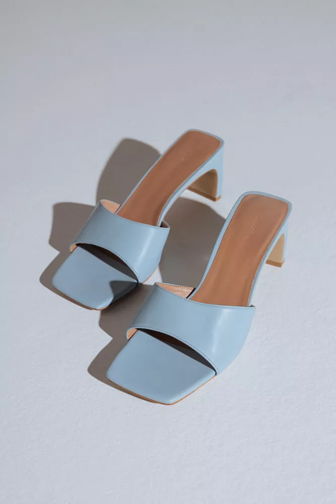 Мюли с квадратным мысом