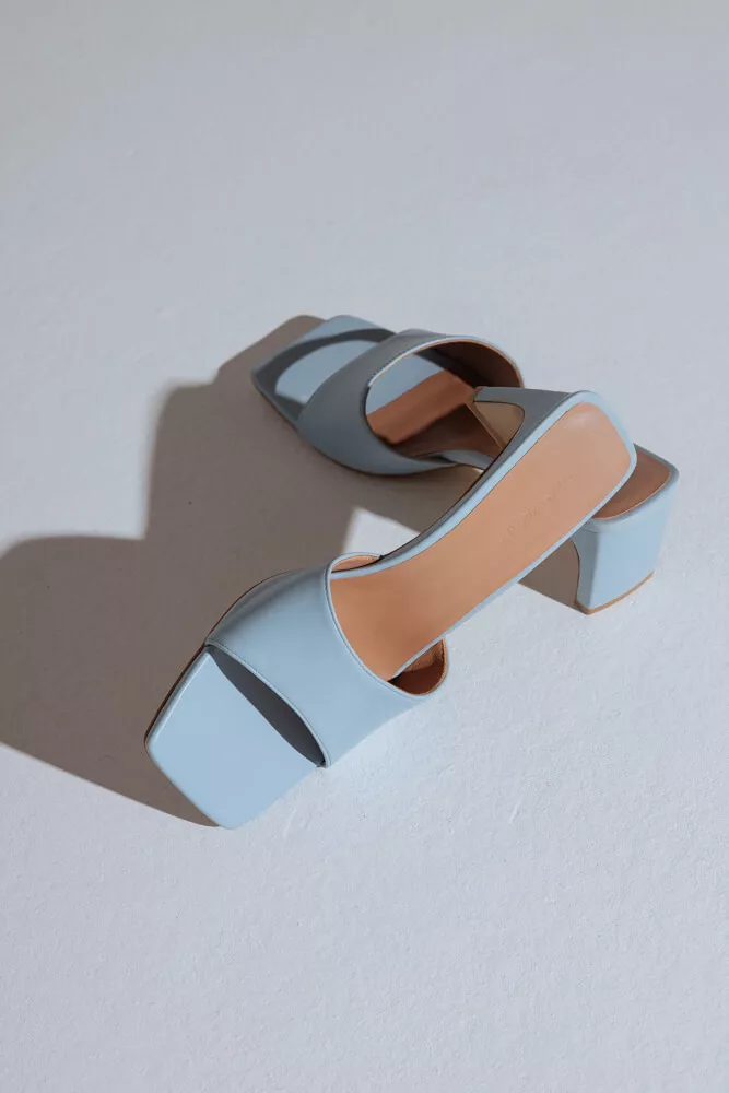 Мюли с квадратным мысом