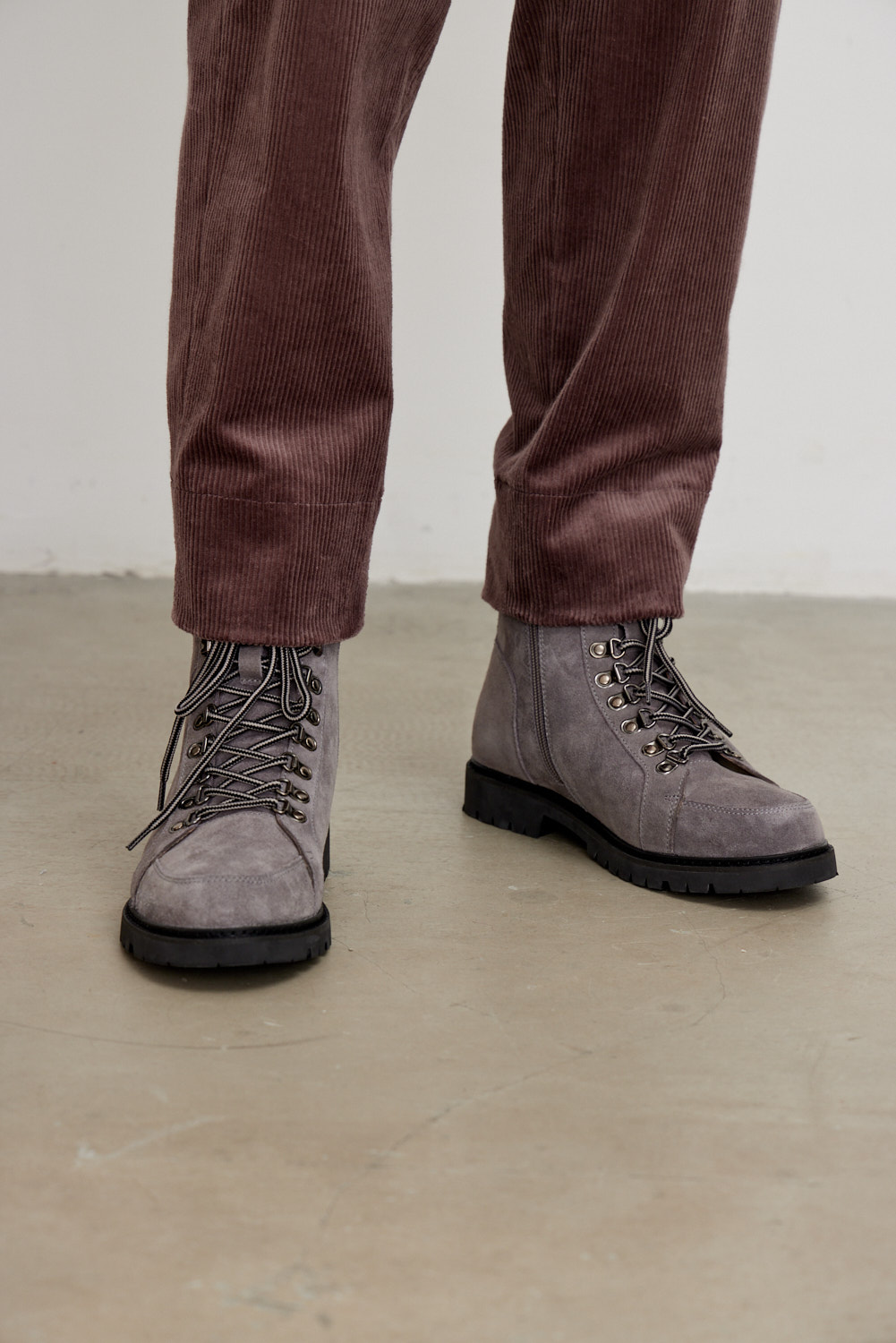 

Ботинки зимние на шнуровке, Светло-серый