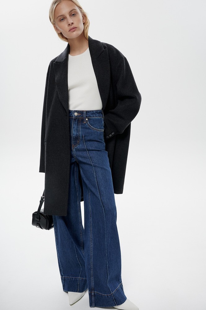 Джинсы широкие со стрелками 12800₽