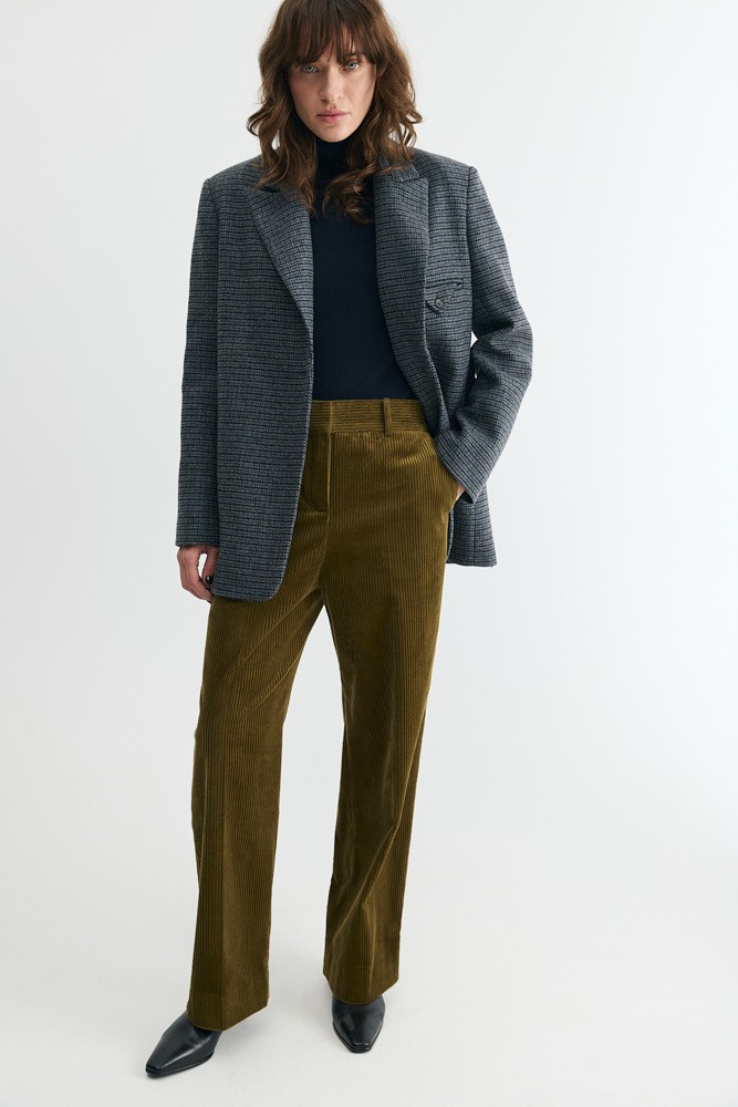 Брюки вельвет с заниженной талией 15890₽