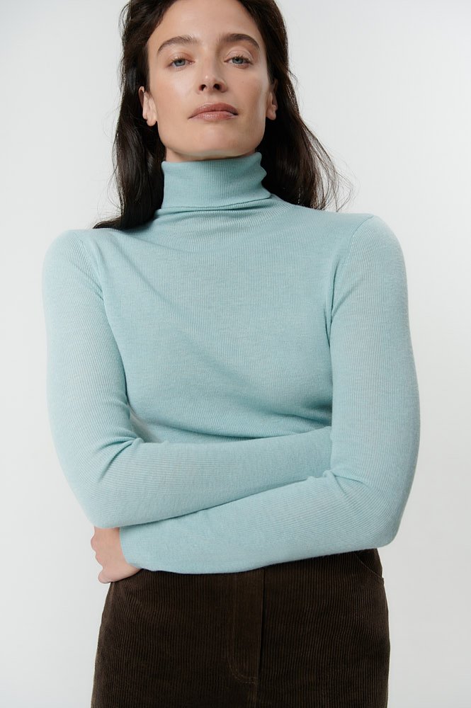 Водолазка вязаная с шерстью