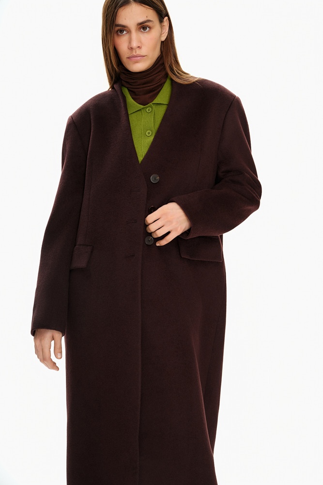 Пальто однобортное из шерсти 39890₽