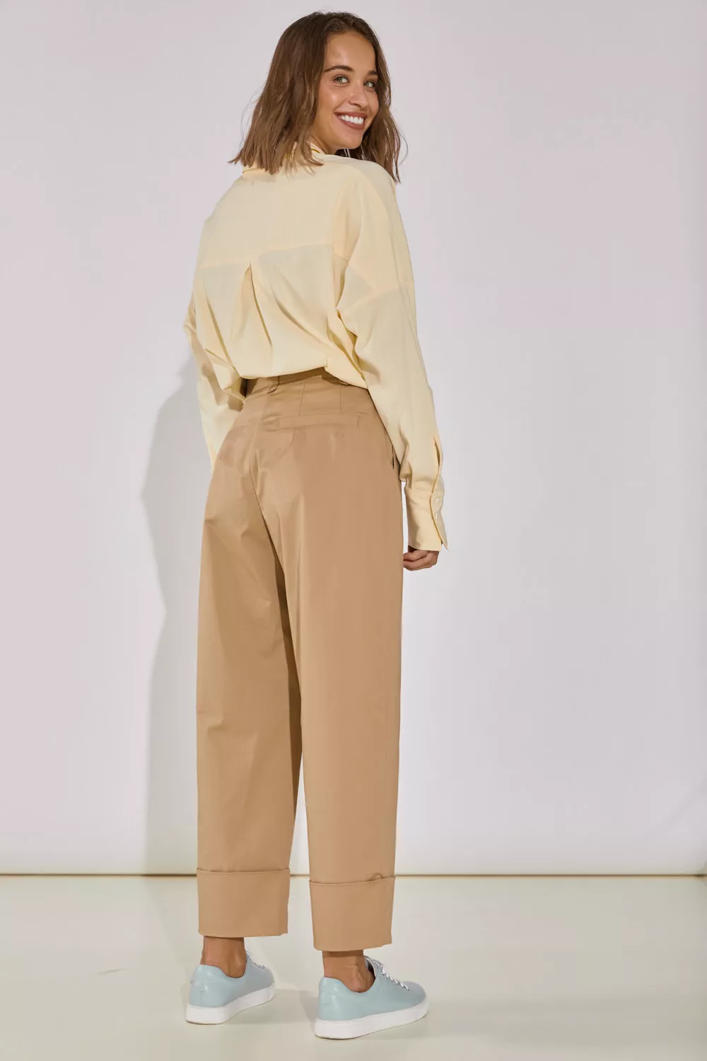 Брюки с подворотами