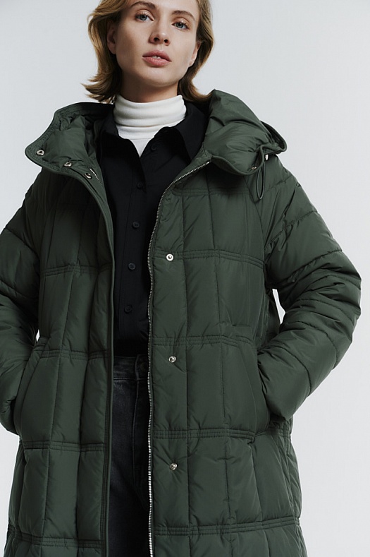 Пуховик стеганый с капюшоном (100% п/э Хаки, наполнитель - 90% пух, 10% перо белой утки, подклад - 100% п/э; Размер: XS-S)